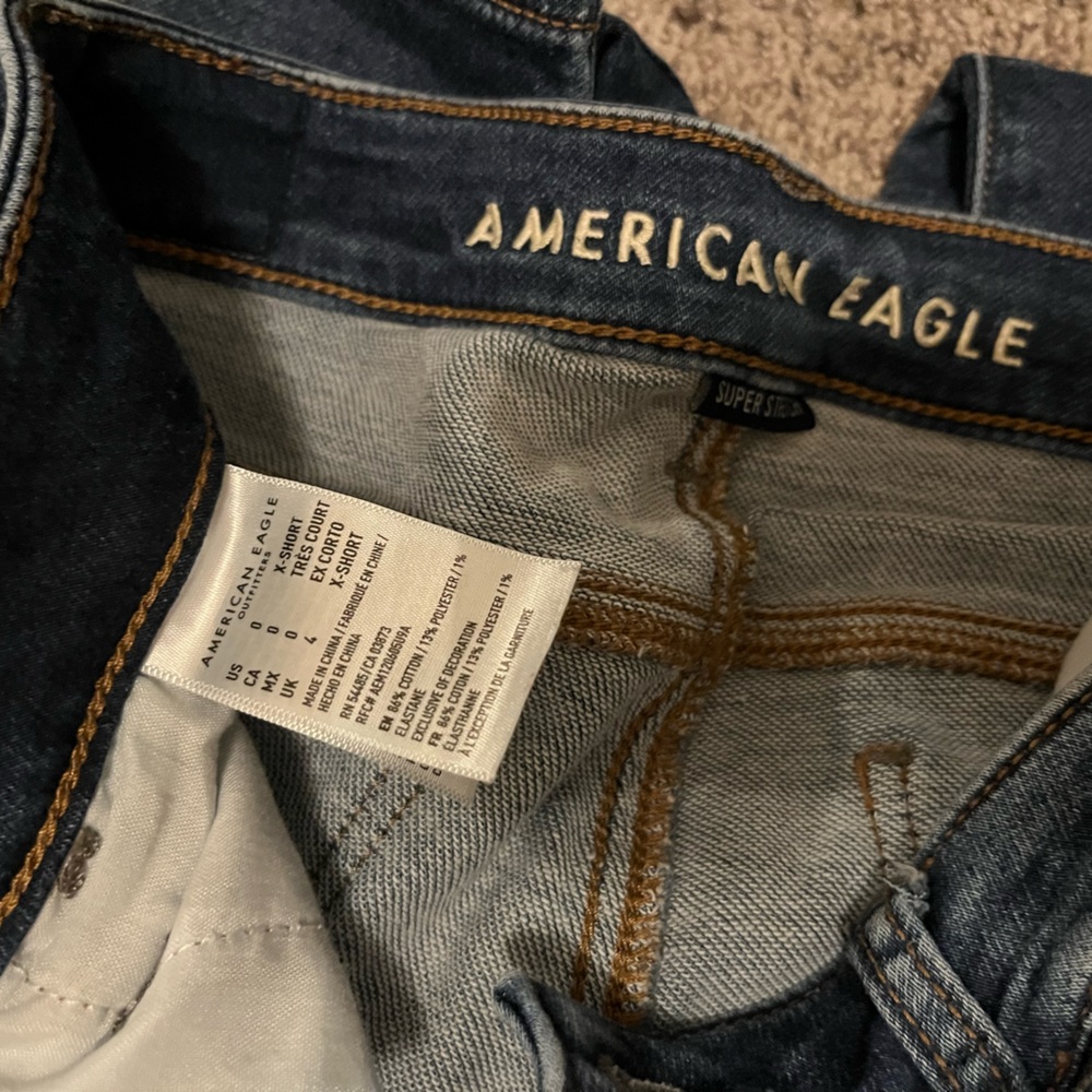 American Eagle jeans ,never worn just doesn’t have tags.